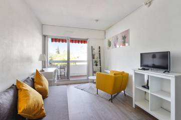 Gîte pour 2 personnes, avec terrasse, animaux acceptés dans Stade Vélodrome