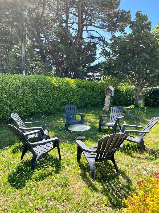 Location de vacances pour 9 personnes, avec terrasse et jardin dans Hameau de Kerascoët - 3
