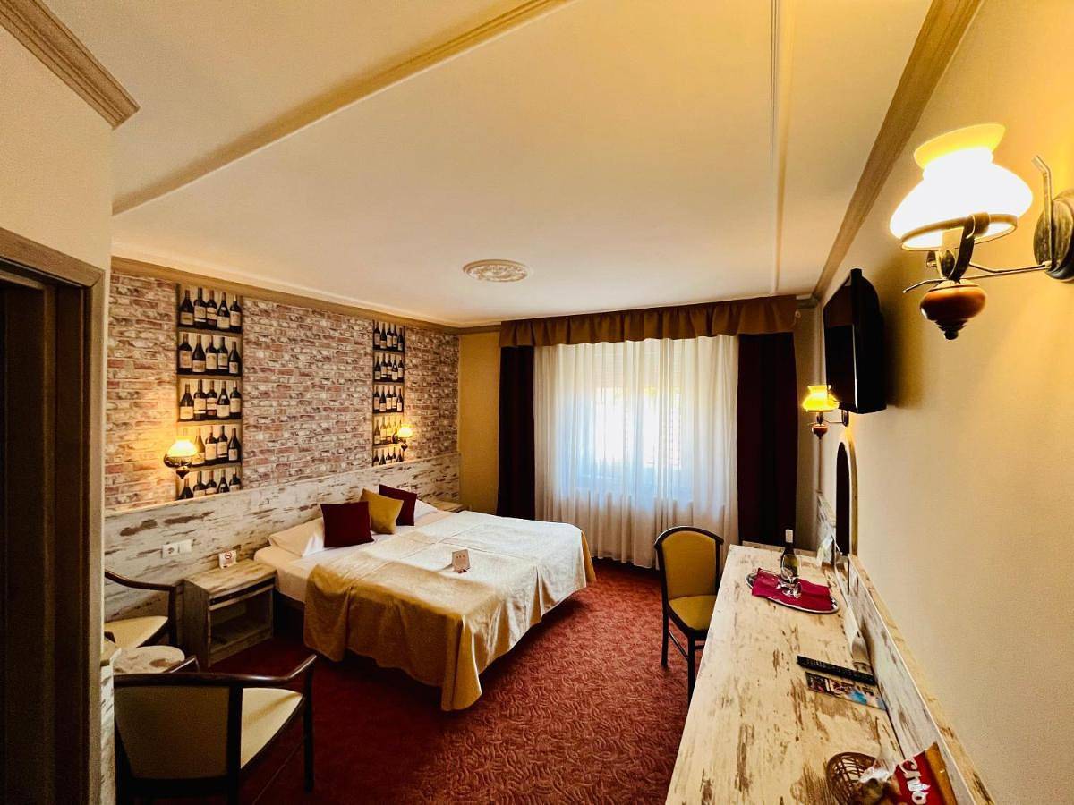 Hotel Korona Wellness, Rendezvény és Borszálloda in Eger, Komitat Heves