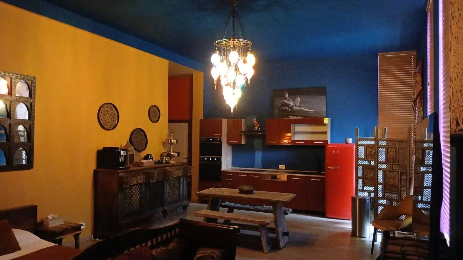 Villa with Private Pool in Hamois 350 m² in Hamois, Namur (region)