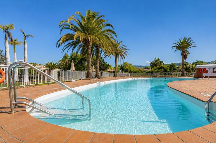 Entire apartment, GuestReady - Melocotones Family Bungalow in Campo Internacional, San Bartolomé de Tirajana
