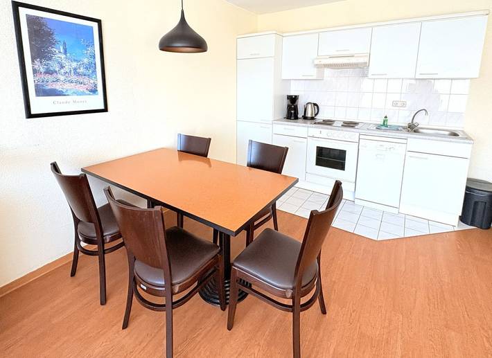 Ganze Wohnung, Ferienwohnung 54 – Komfort und Ruhe auf zwei Ebenen mit Balkon und Wlan in Buschvitz, Bergen auf Rügen und Umgebung