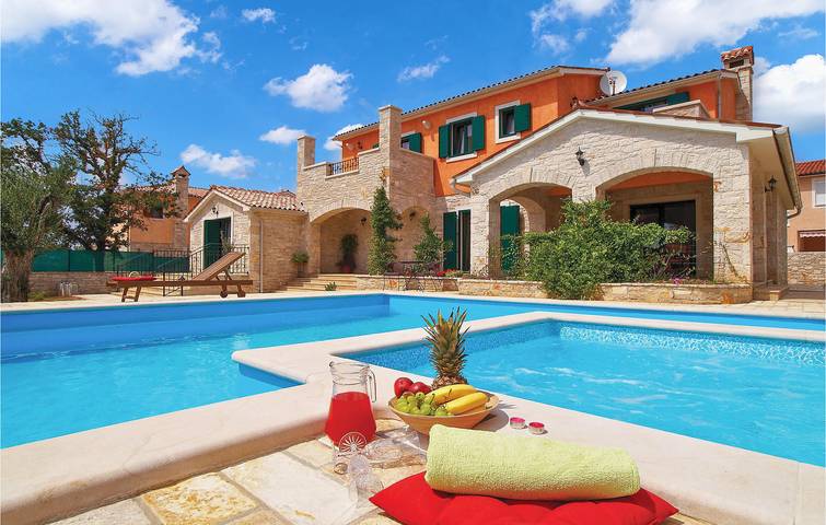 Gemütliche 1-Zimmer-Wohnung mit Pool, WLAN, Terrasse und Parkplatz in Grad Vodnjan, Südküste Istrien