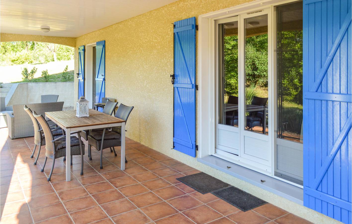 Riverside Retreat : Appartement avec parking, TV, piscine et jardin in Le Poujol-sur-Orb, Région de Béziers