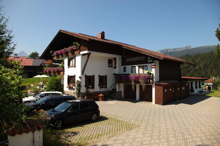 Ferienwohnung für 2 Personen, mit Terrasse und Garten sowie Sauna im Kleinwalsertal