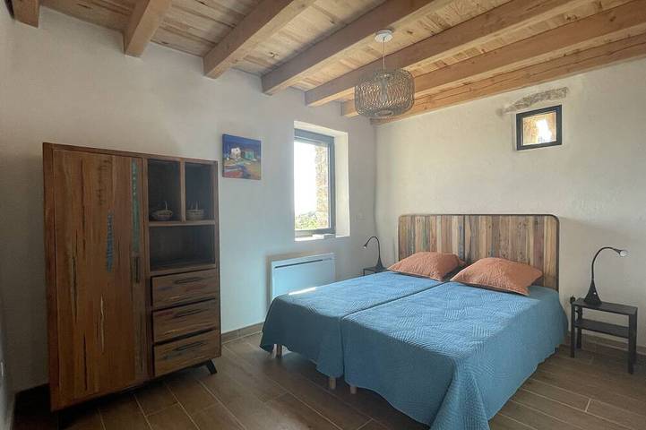 Location de vacances pour 6 personnes, avec jardin et terrasse à Blandas - 2