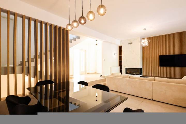 Ferienhaus für 7 Personen, mit Balkon und Pool sowie Sauna in Albanien