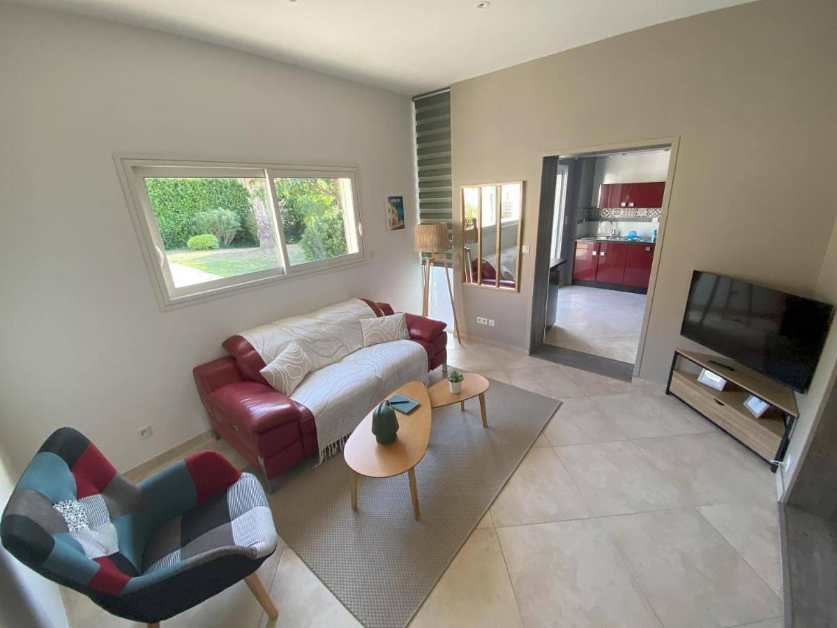 Villa de Pullis in Poulx, Nimes und Umgebung