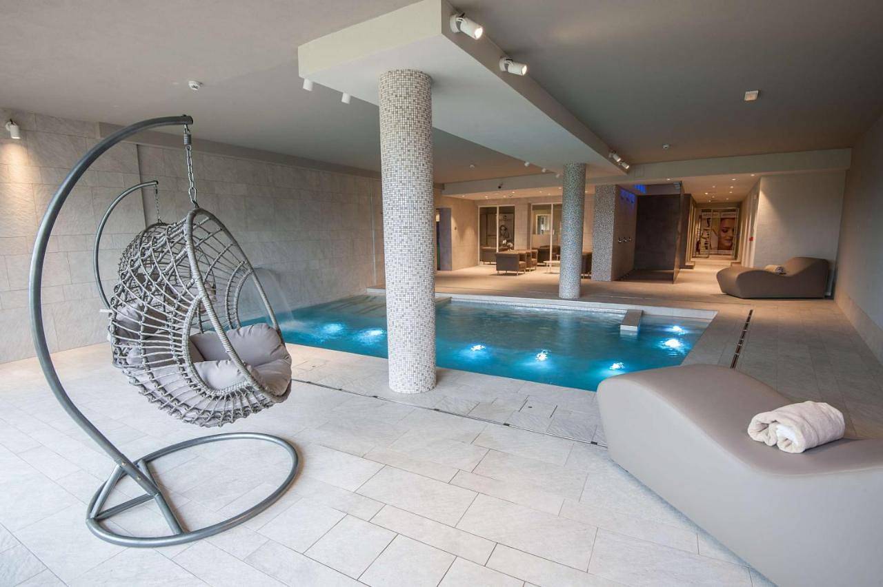 Superior Queen Room with Balcony and Lake View in Varese, Varese Province