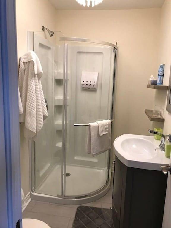 Shakespeare Cottage Am See In Notl familienfreundlich, absolute Privatsphäre. in Niagara-on-the-Lake, Niagara Fälle