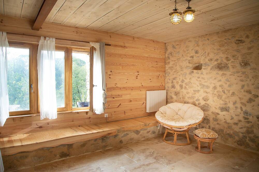 Gîte charmant dans un corps de ferme au calme in Drulhe, Aveyron