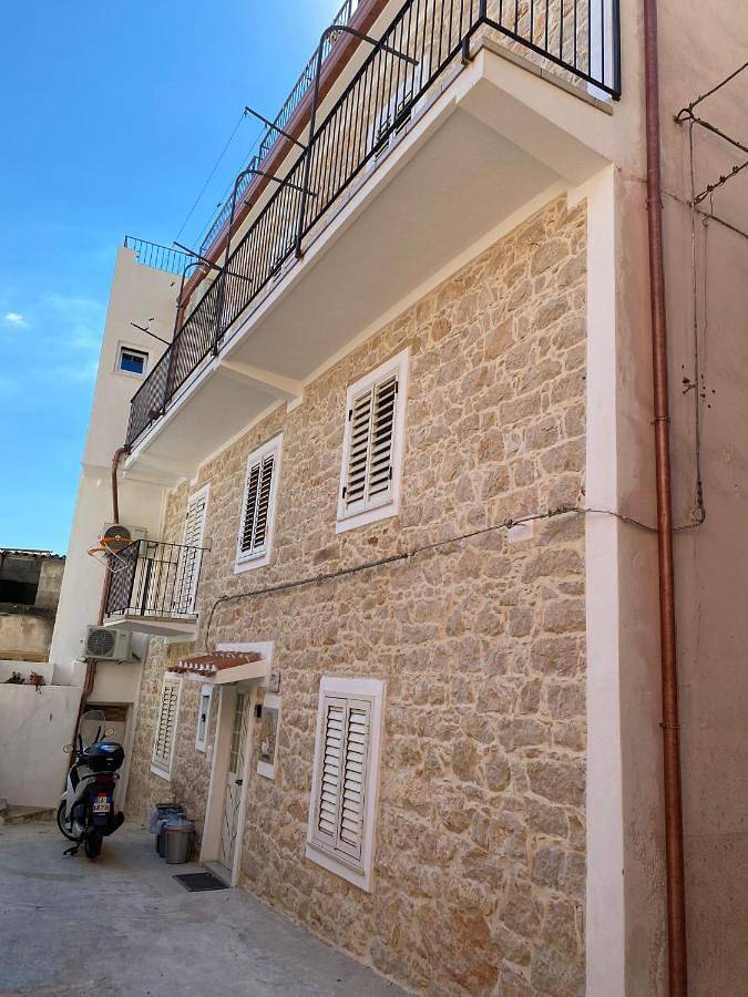 Gîte pour 2 personnes, avec terrasse et jacuzzi à Baunei - 3