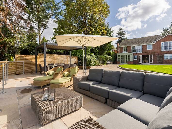 Glamping for 8 people, with garden in Warwickshire