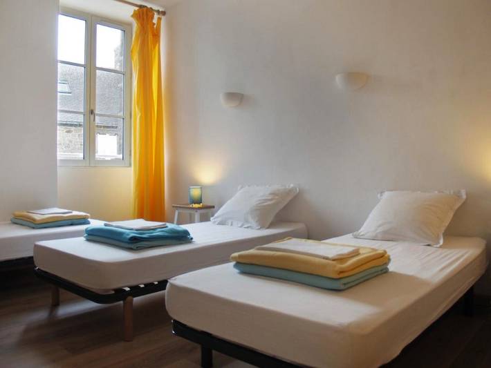 Location de vacances pour 3 personnes, avec jardin à Brélès - 2