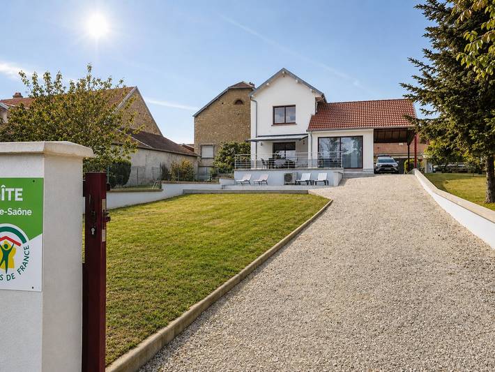 Gîte pour 4 personnes, avec Jardin dans Montot