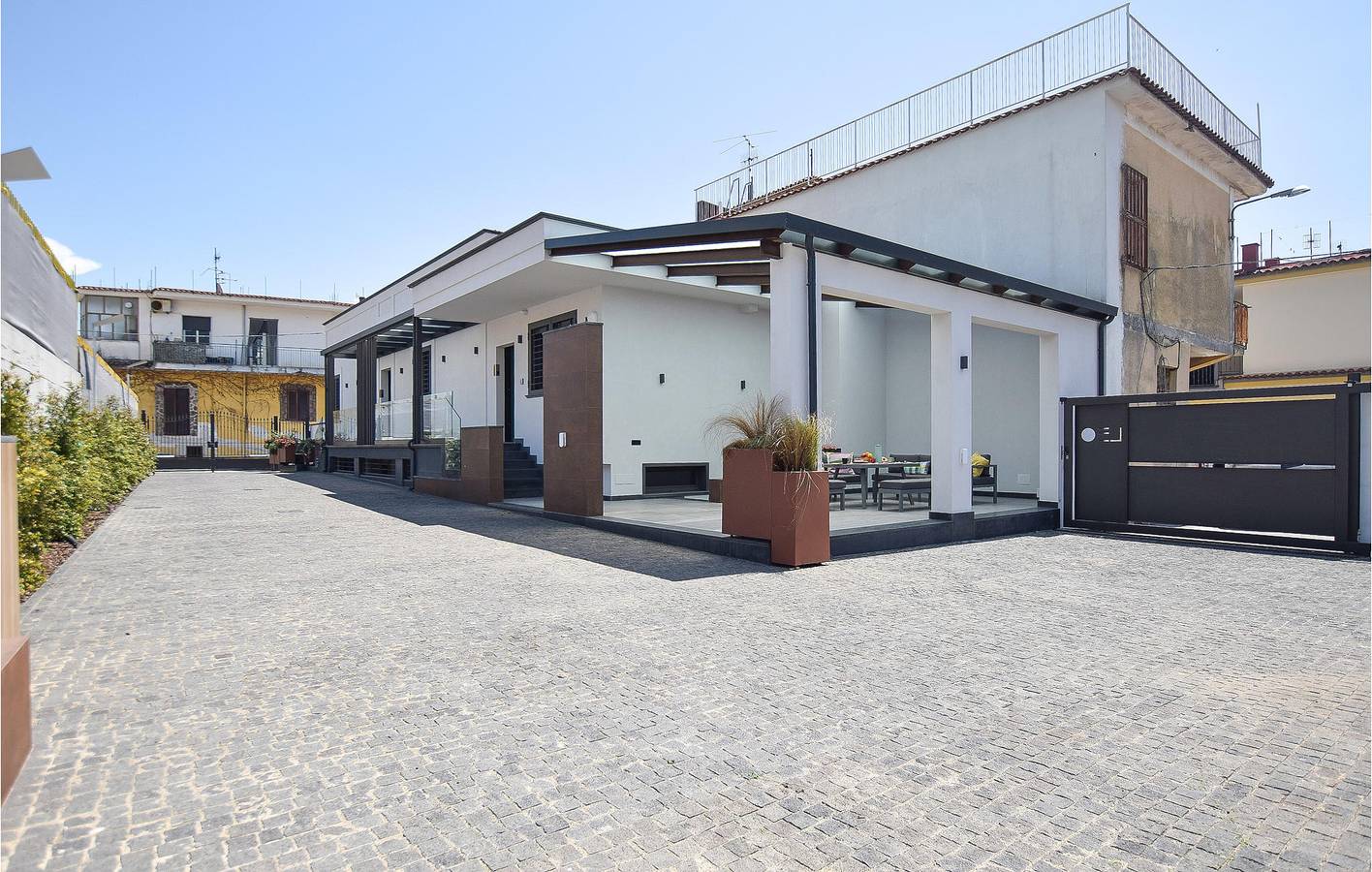 Terzigno Garden Apartment : Parking, A/C, Terrasse in Terzigno, Parc national du Vésuve