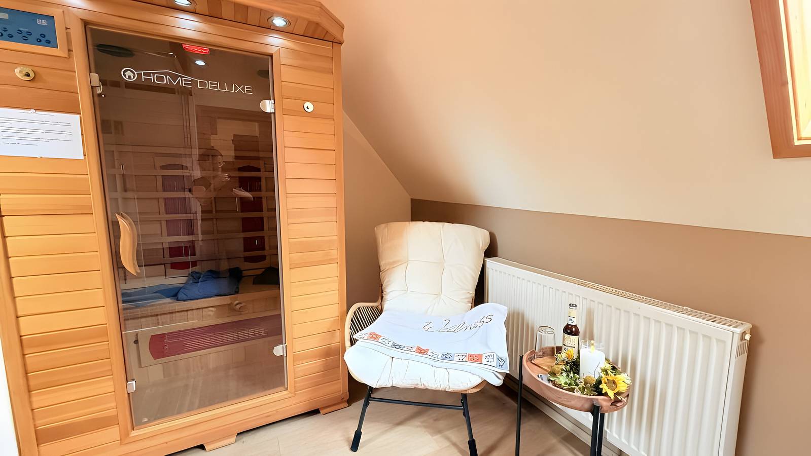 Ganzes Studio, Studio 'Tannenwipfel, 40qm' mit Bergblick, Infrarotsauna , umzäunter Garten und Wlan in Enzklösterle, Nordschwarzwald