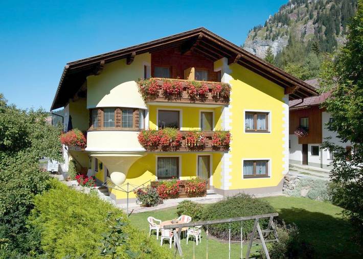 Ferienwohnung für 4 Personen, mit Garten und Ausblick, kinderfreundlich in Nesselwängle - 3