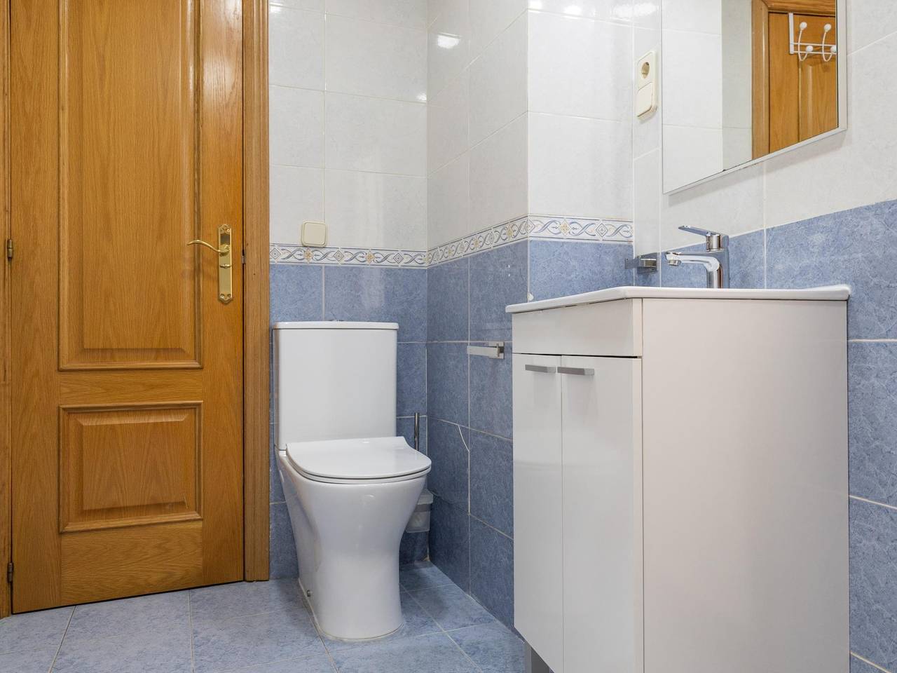 Apartamento vacacional entero, Charming El Carmen Ii - Apartamento con terraza in Madrid, Provincia de Madrid