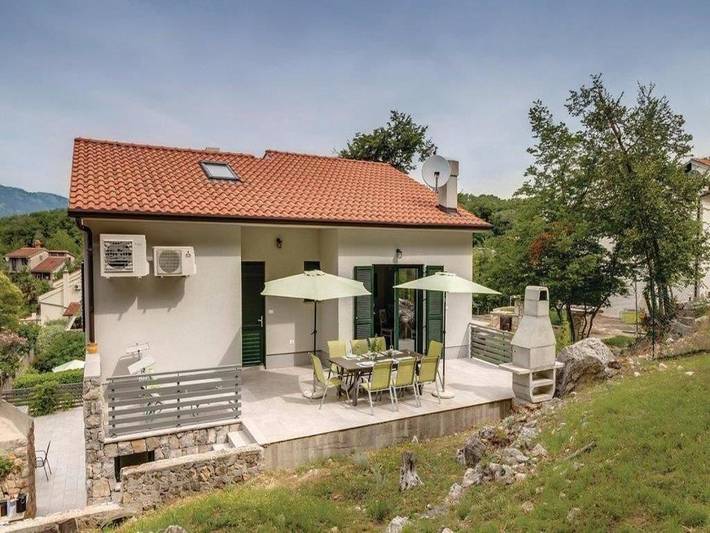 Ferienwohnung für 8 Personen, mit Terrasse