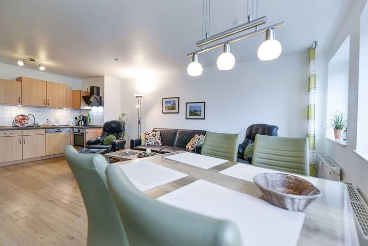 Ferienwohnung für 4 Personen, mit Balkon in Sahlenburg