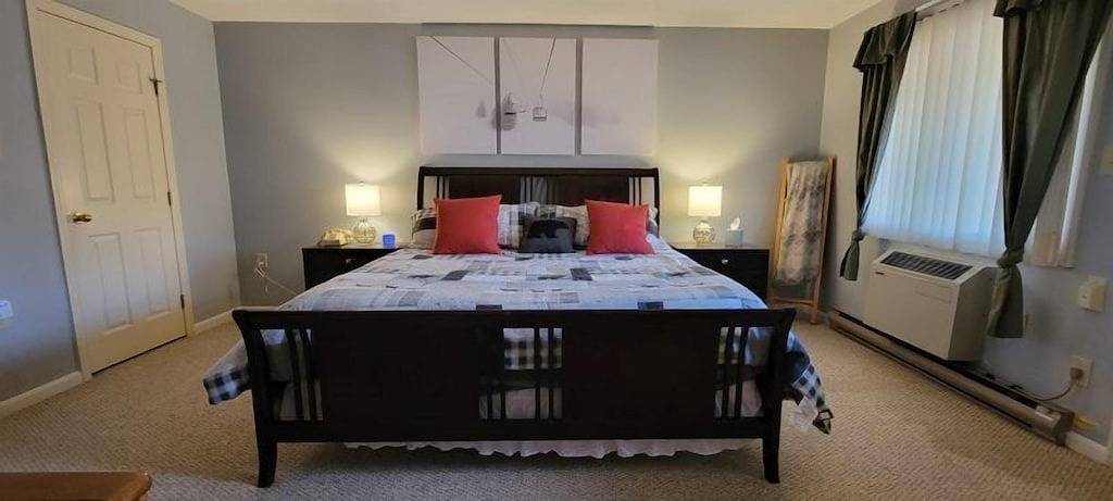 Nicely updated 3 bedroom multi-level condo #313 in Lincoln (NH), Franconia Notch