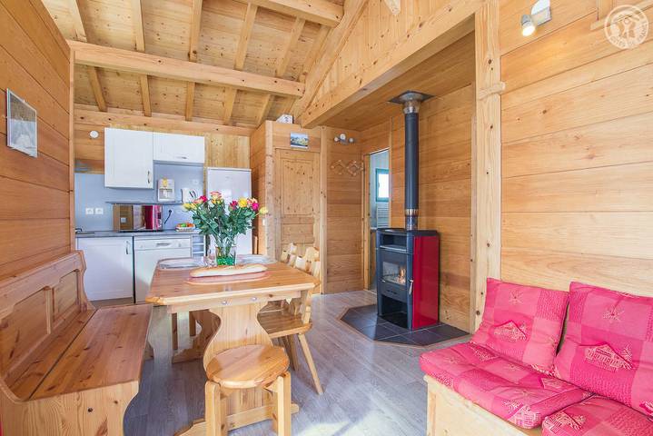 Gîte pour 4 personnes, avec terrasse et piscine, animaux acceptés à La Côte-d'Aime - 3
