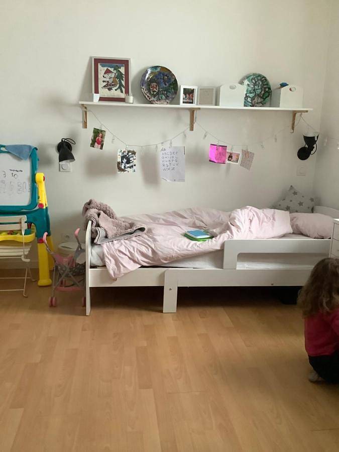 Two-Bedroom House in Eysines, Région de Bordeaux