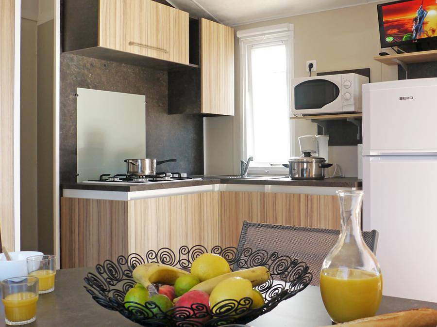 Tour Opérateurs et particuliers sur Camping Le Suroit - Stacaravan 6 personen - Stacaravan Confort Plus Tv Lv - 3 slaapkamers - 6 slaapplaatsen in Le Bois-Plage-en-Ré, Ile de Re