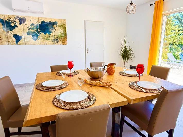 Location de vacances pour 6 personnes, avec jardin ainsi que piscine et vue à Mormoiron - 3