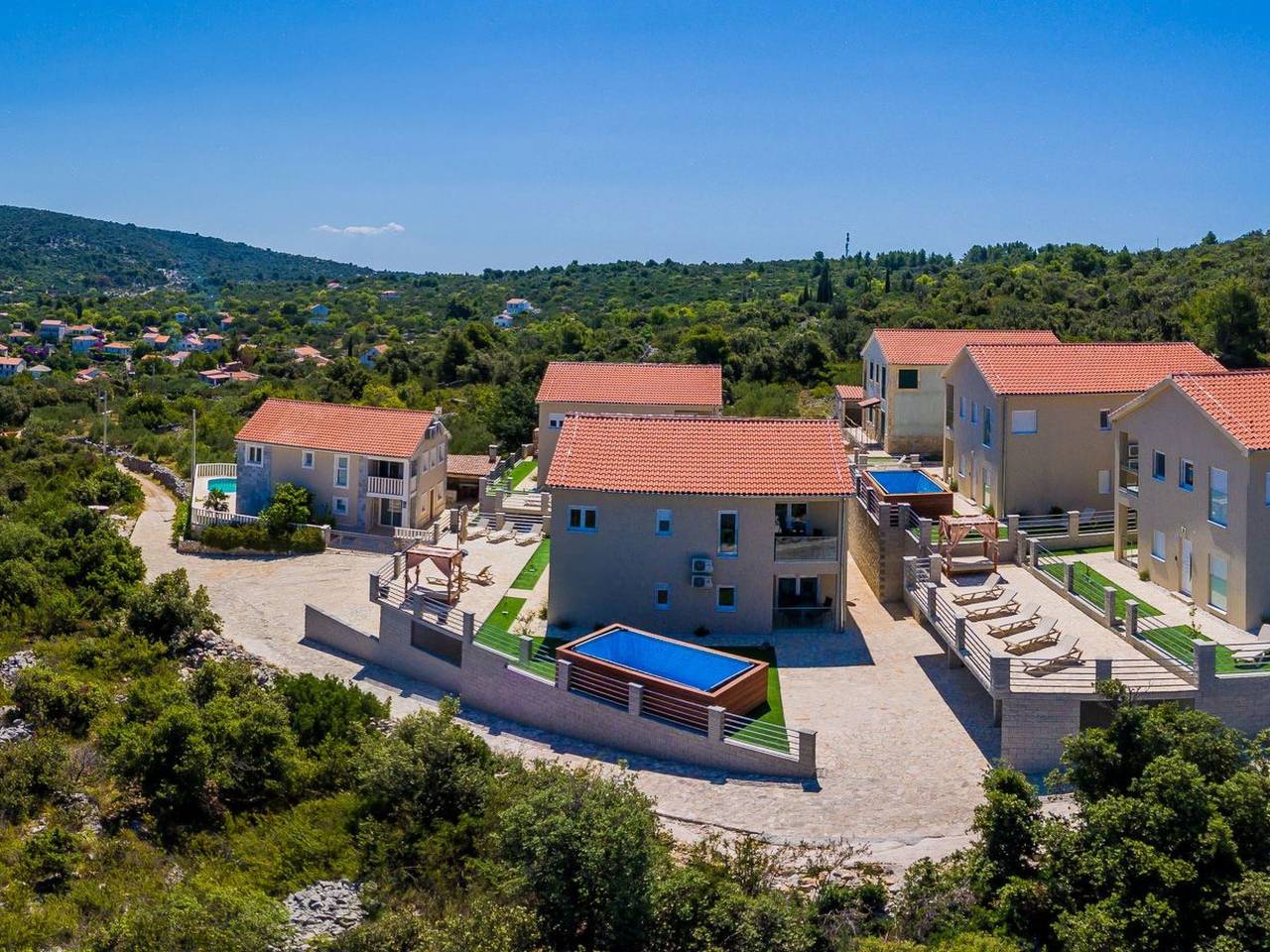 Ganze Wohnung, Luxuriöses Apartment mit Pool, Balkon, Grill & Klimaanlage in Drvenik Veliki, Drvenik Mali und Veli