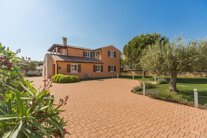 Ferienhaus für 12 Personen, mit Terrasse und Garten, mit Haustier in Kastelir - 4