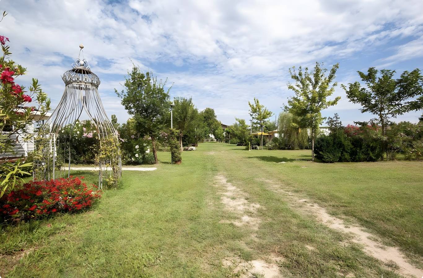 Casa mobile 'Casa Oleandro 2' con giardino privato, Wi-Fi e aria condizionata in Cavallino-Treporti, Provincia di Venezia