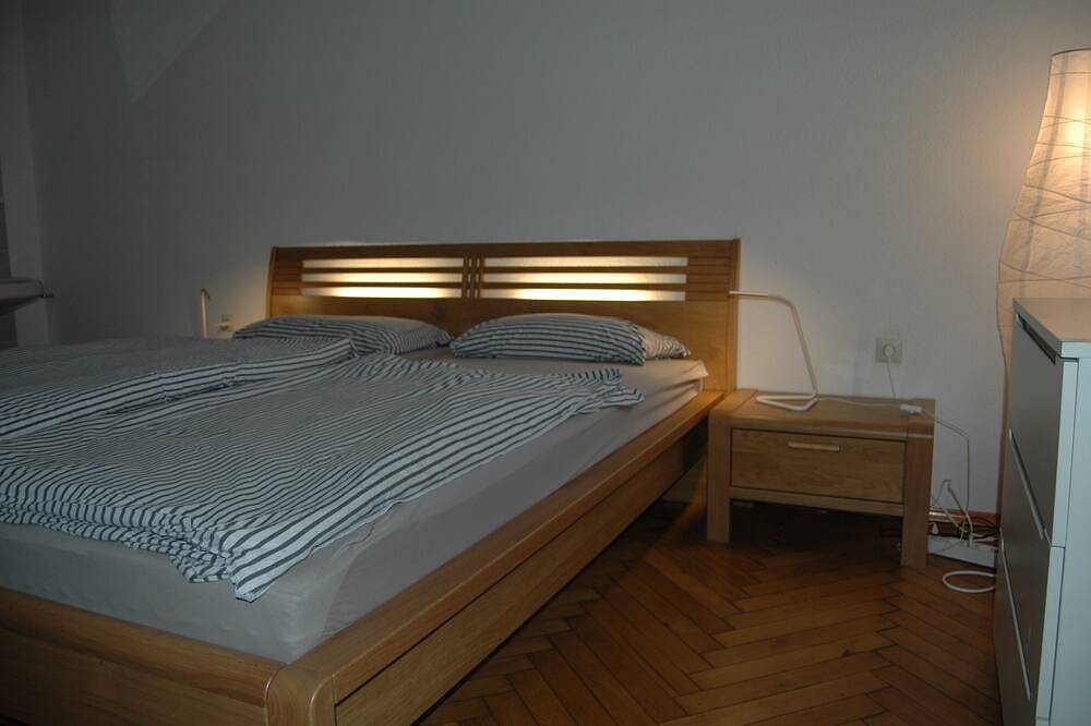 Kreative Behaglichkeit im renovierten Schulraum, 123 qm in Argenbühl, Region Bodensee-Oberschwaben