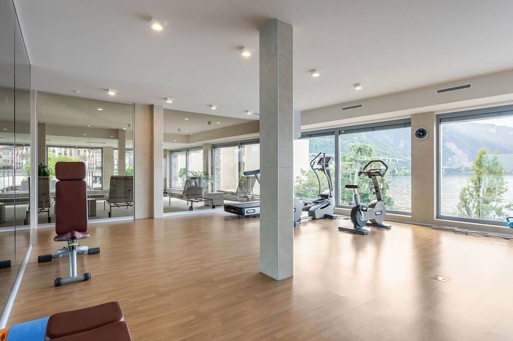 Appartement entier, Joli appartement pour 2 personnes avec piscine, climatisation, Wifi, Tv, terrasse et vue panoramique in Montreux, Lac Léman