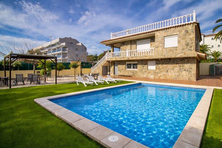 Chalet para 12 personas, con terraza - 1