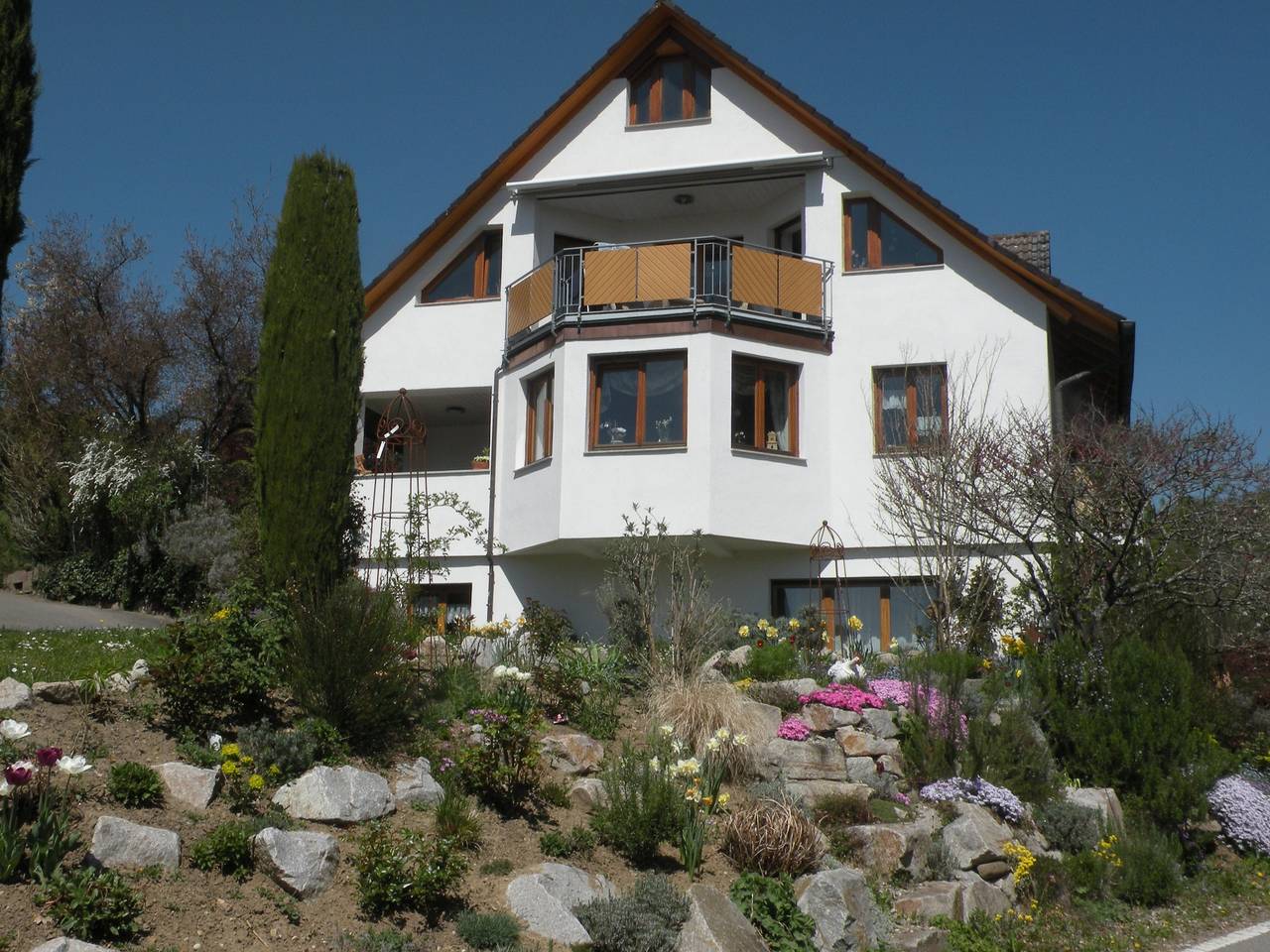 Ganze Ferienwohnung, Ferienwohnung Nika - Ferienwohnung Nika, 50qm 1-Zimmer-Appartment im Eg in Öhningen, Untersee