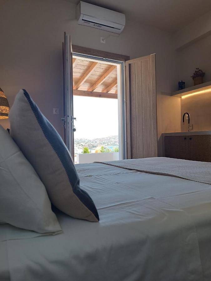 Location de vacances pour 2 personnes, avec balcon ainsi que jardin et vue dans Finikas - 3