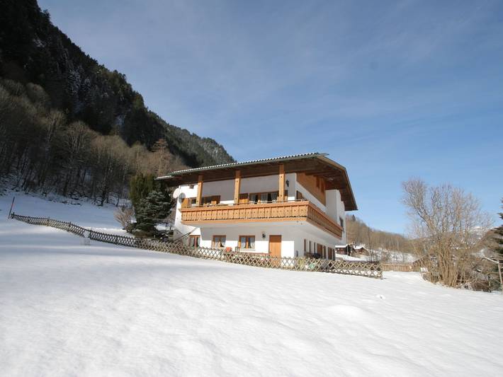 Vakantiehuis voor 7 personen, met Terras en Tuin in Montafon