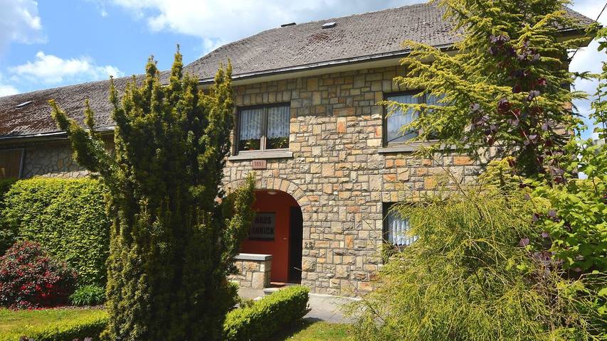 Maison de vacances pour 10 personnes, avec terrasse ainsi que jardin et sauna à Butgenbach