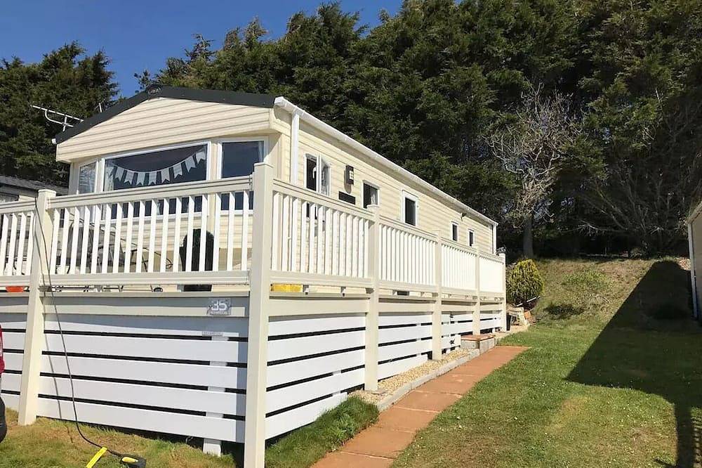 Static Caravan for 6 People in Milford-on-Sea, New Forest