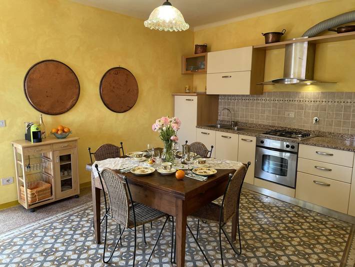 Ferienwohnung für 4 Personen, mit Terrasse und Garten in Prelà - 2