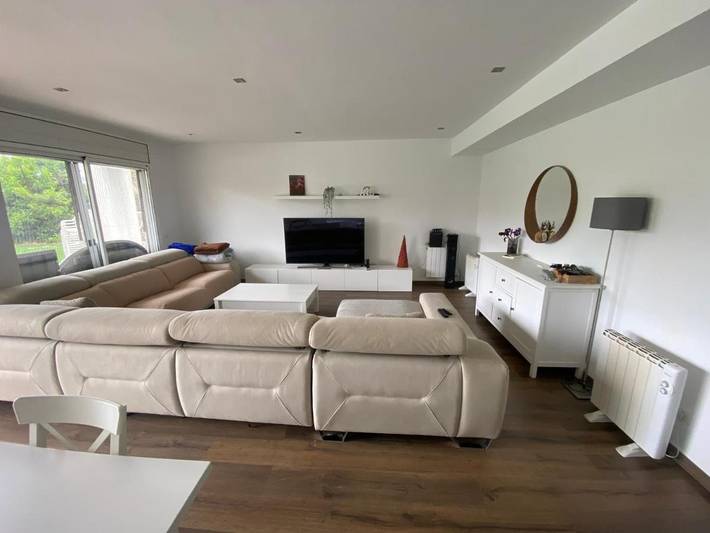 Casa rural para 11 personas, con Balcón y Jacuzzi además de Terraza y Jardín en La Garriga - 2