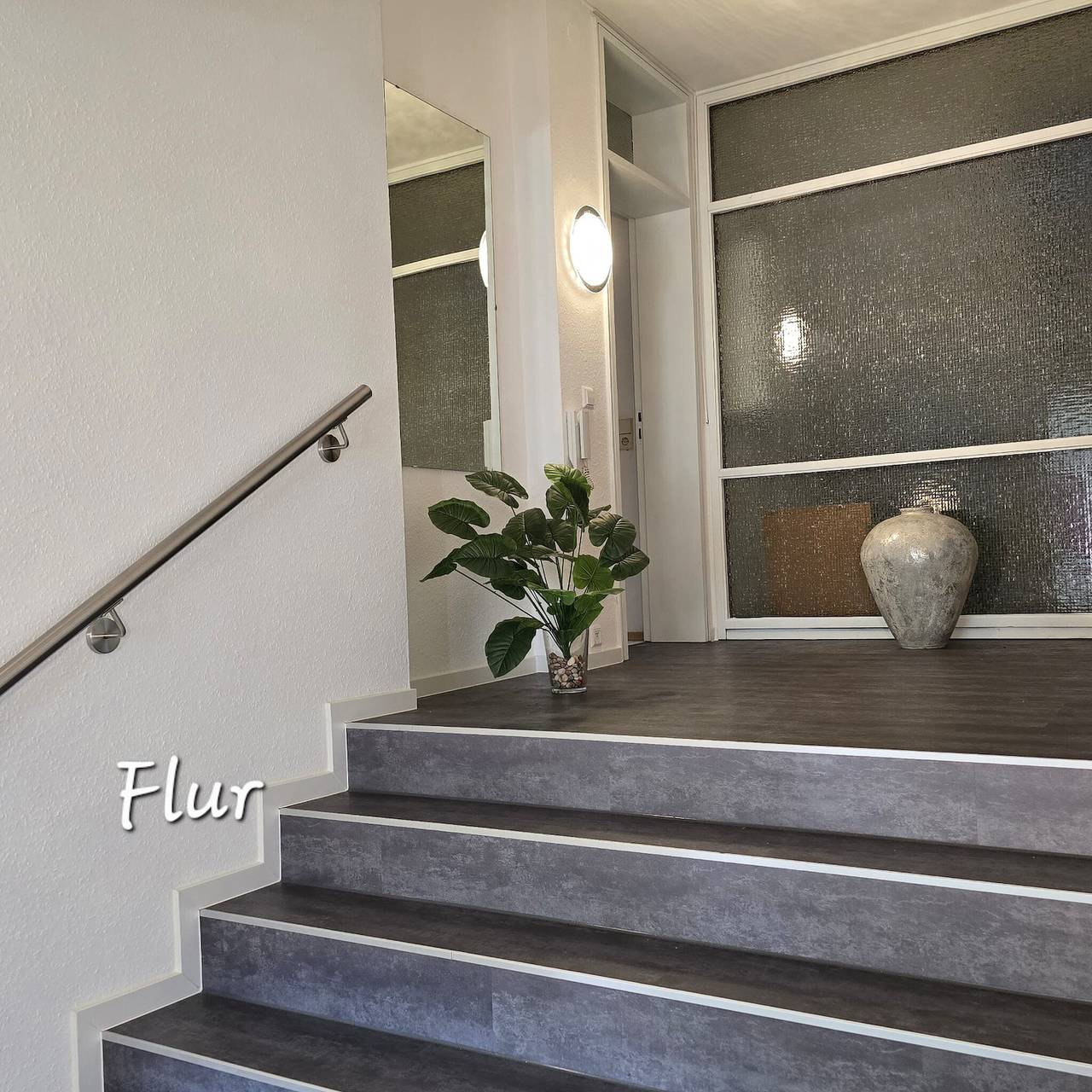 Entire apartment, Apartment 'Burkhardt' with Mountain View, Private Terrace and Wi-Fi in Bad Herrenalb, Northern Black Forest