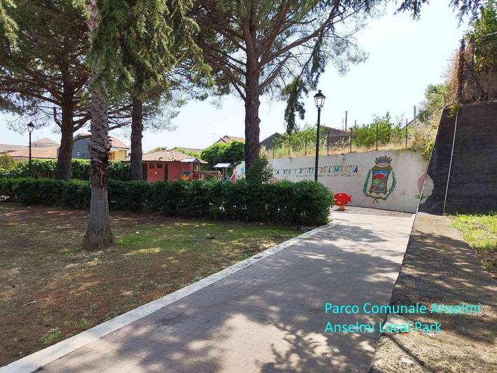 Location de vacances pour 4 personnes, avec vue et jardin ainsi que piscine et bassin pour enfant, animaux acceptés à Nicolosi - 2