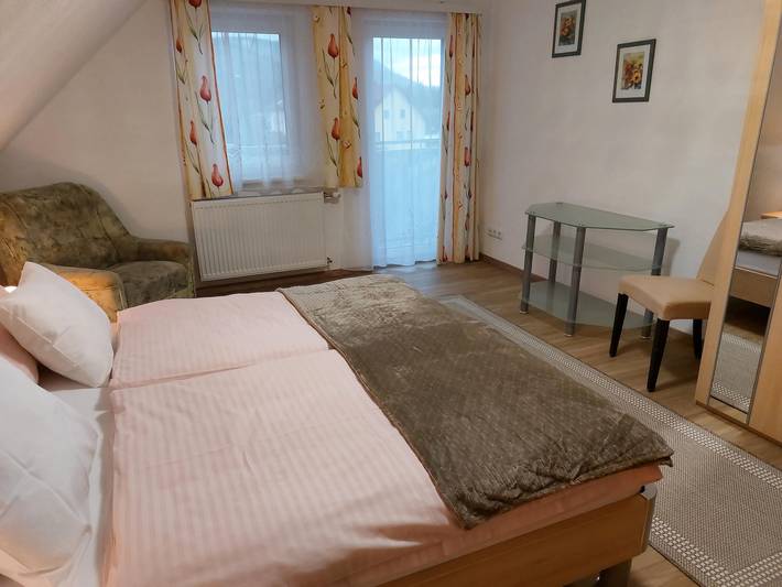 Ferienwohnung für 6 Personen, mit Garten und Balkon, kinderfreundlich in Finkenstein am Faaker See - 3