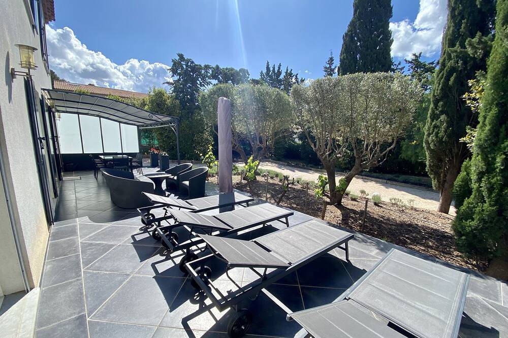Villa pour 6 Personnes dans Sanary-sur-Mer, Région de Toulon