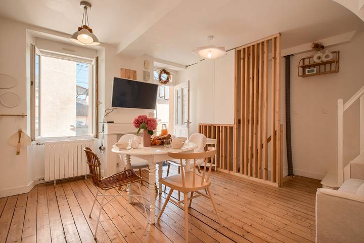 Ferienhaus für 4 Personen mit Garten in Laval, Mayenne