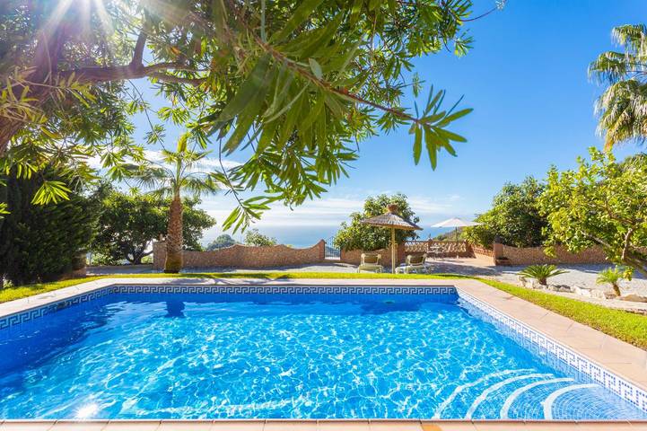 Casa rural para 4 personas, con Balcón además de Terraza y Jardín en Nerja - 2