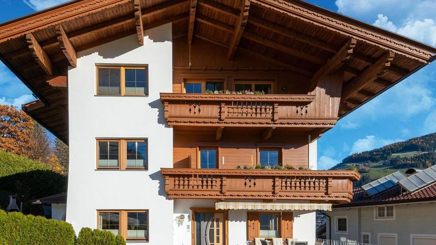 Ferienwohnung für 5 Personen, mit Balkon in Schwendau